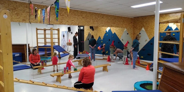‘Chillen’ met een kop koffie of spelen met je kind, bij Mens & Kinders